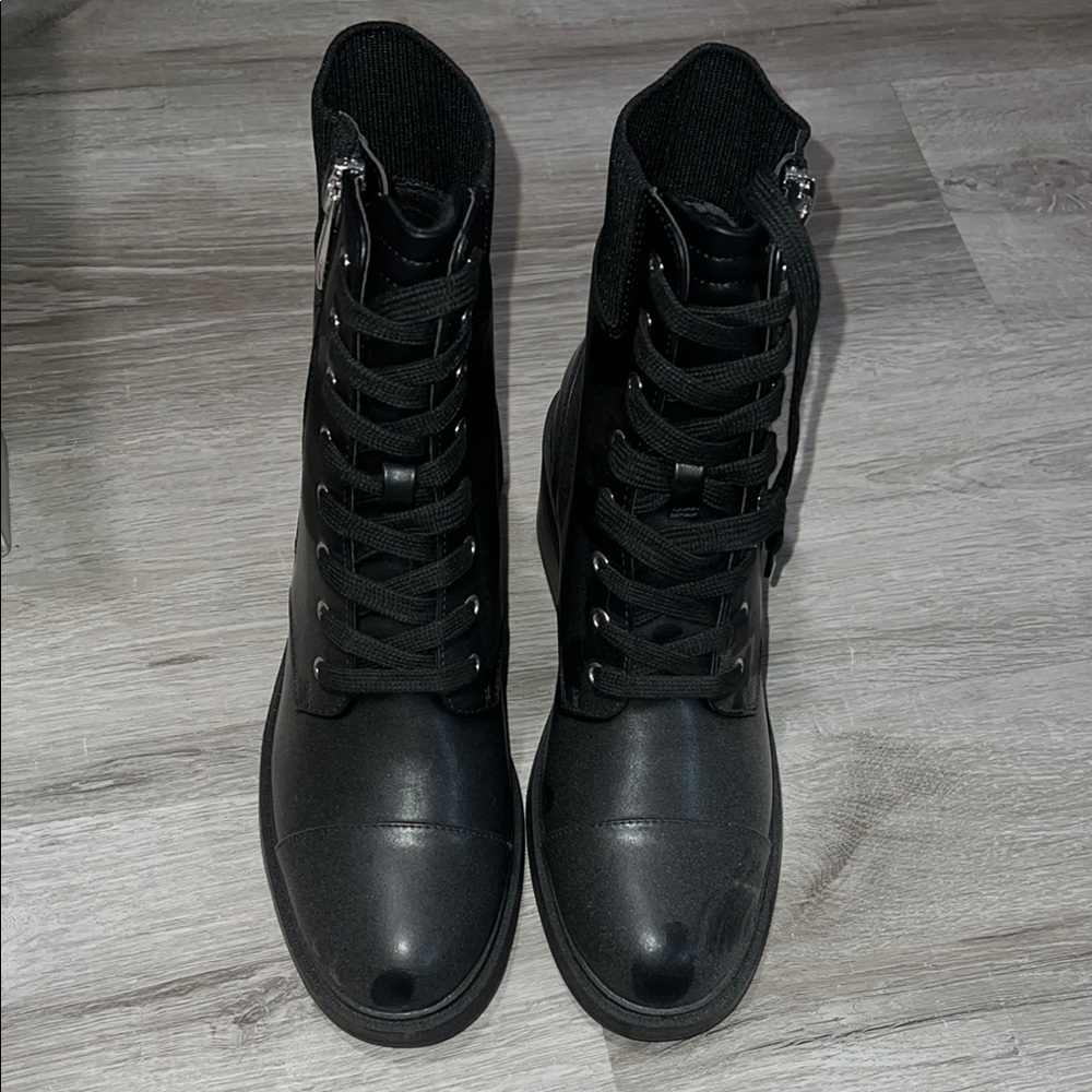 Black Lace-Up Boots with High-Top Design